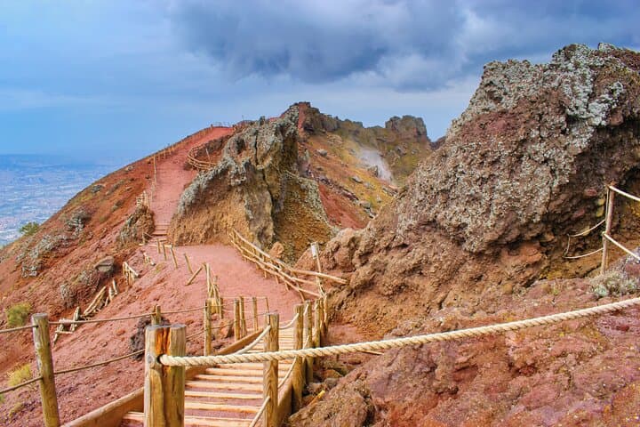 Private Pompeii and Vesuvius Day Trip from Naples — Hike Vesuvius and Walk the Streets of Pompeii photo 3