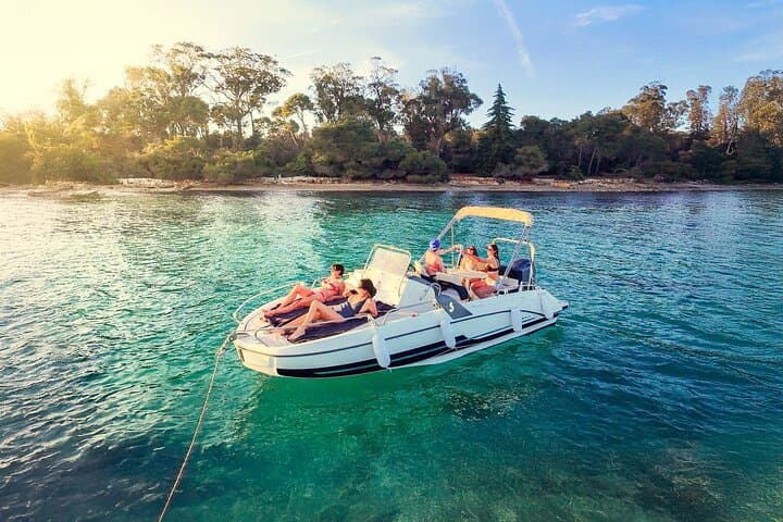 Private Boat Excursion to the Lérins Islands from Cannes