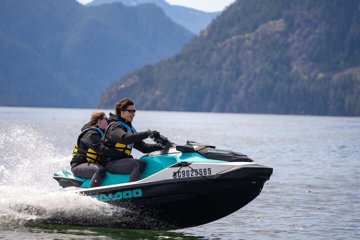 Squamish Jet Ski Rental: 4-Hour Yamaha Waverunner Adventure on Howe Sound photo 2