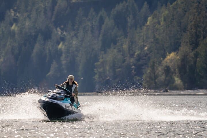 Squamish Jet Ski Rental: 4-Hour Yamaha Waverunner Adventure on Howe Sound photo 4