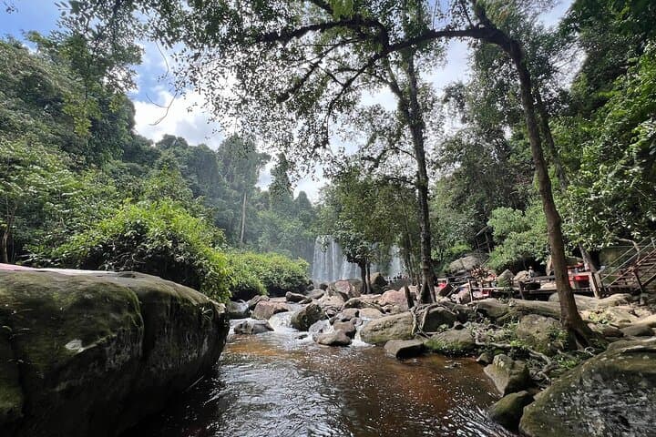 Private Kulen Mountain & Landmine Museum Tour — Waterfalls, 1,000 Lingas & Khmer War History photo 4