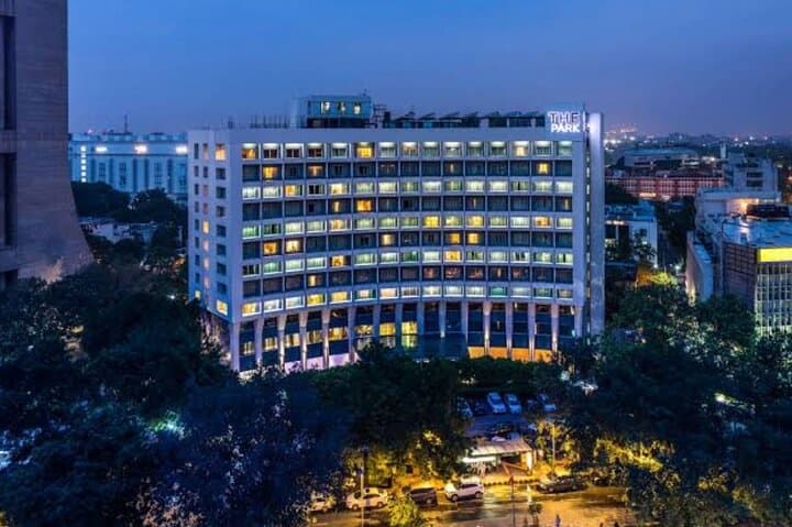 Private Airport Transfer from IGI Airport to Delhi NCR Hotels — Reliable Door-to-Door Service photo 6