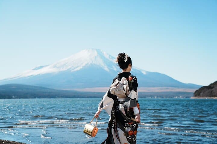 Kimono Rental with Mt. Fuji Views — Traditional Dress & Optional Photos