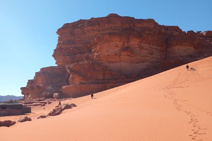 4-Hour Wadi Rum Desert Tour with Camel Ride