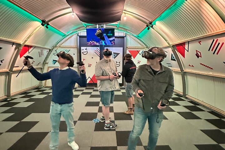 Free Roam VR Amsterdam: 360° Multiplayer Virtual Reality Experience
