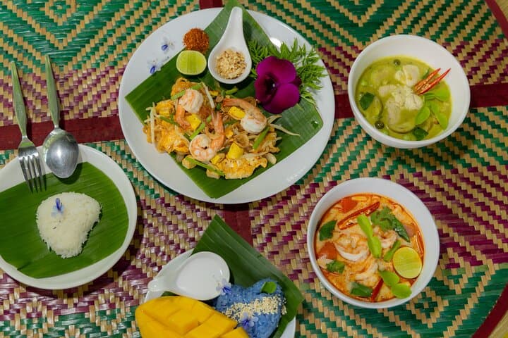 Phuket Street Food Tasting + One-Hour Thai Cooking Class photo 4