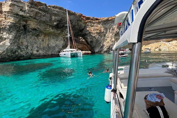 Half-Day Comino Blue Lagoon, Crystal Lagoon & Caves Cruise from Gozo