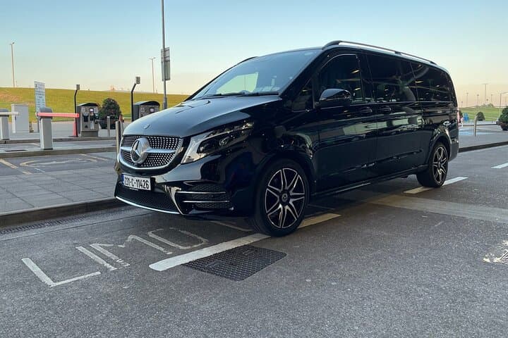 Luxury Private Shore Excursion from Cobh — Blarney, Kinsale & Midleton in a Mercedes MPV photo 4