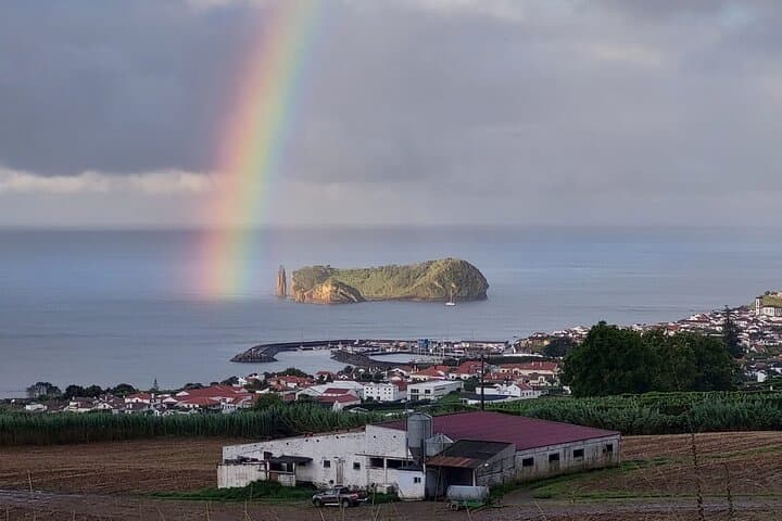 Boat Trip Around Vila Franca do Campo Islet — Azores Coastal Cruise photo 4