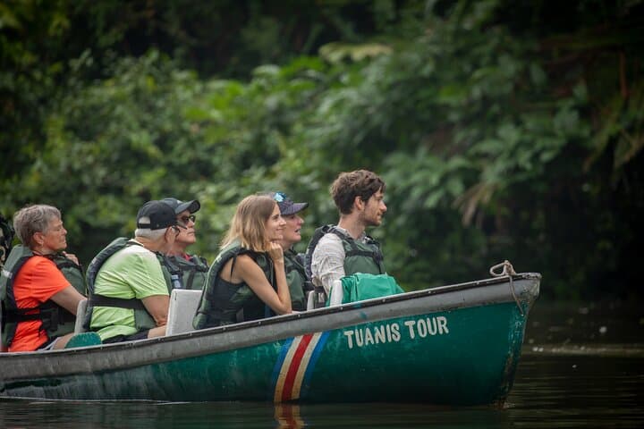 Tortuguero 3-Activity Wildlife Package: Canoe, Jungle Hike & Turtle Nesting photo 5