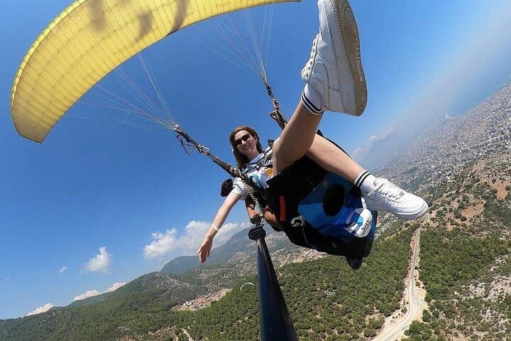 Tandem Paragliding Over Alanya: Fly from Yassı Tepe to Cleopatra Beach photo 3