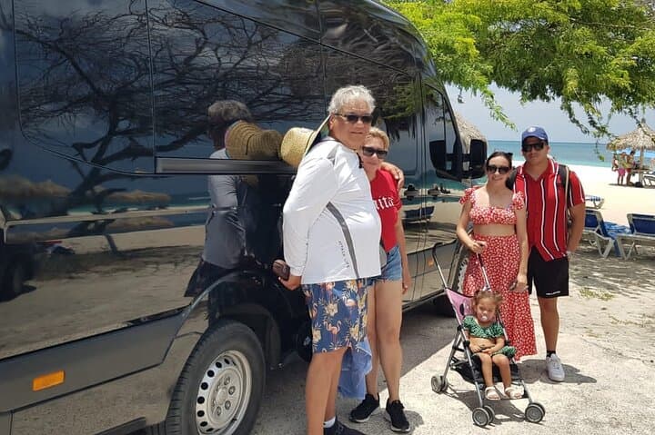 Private Aruba Island Tour: Beaches, Caves & Local Seafood photo 5
