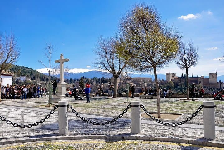 Granada Walking Tour: Albaicín, Sacromonte & City Center Highlights photo 6