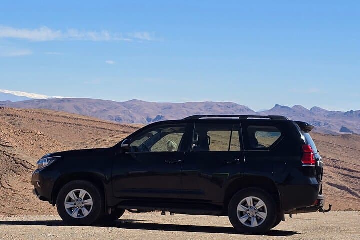 Casablanca Private Car & Driver Hire — 7-Day Luxury Morocco Road Service photo 1
