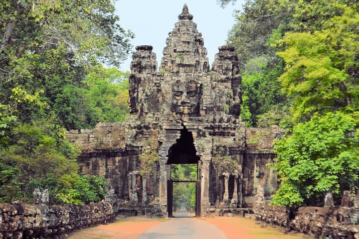 Siem Reap to Phnom Penh: 5-Day Cambodia Heritage Journey photo 3