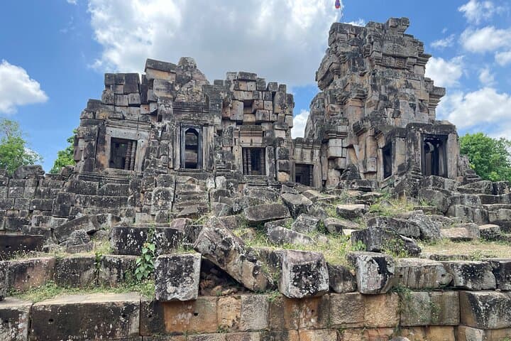 Battambang Bamboo Train and Bat Cave Day Trip from Siem Reap photo 5