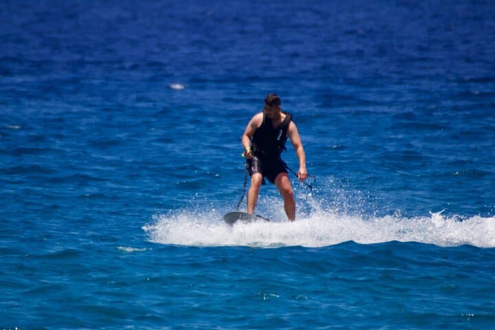 Electric Surfboards at Kahekili Beach: 90-Minute Maui E-Surf Tour photo 3