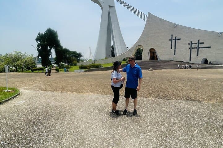Abidjan City Tour: Cathedral, Mosque, Markets & Plateau Highlights photo 2