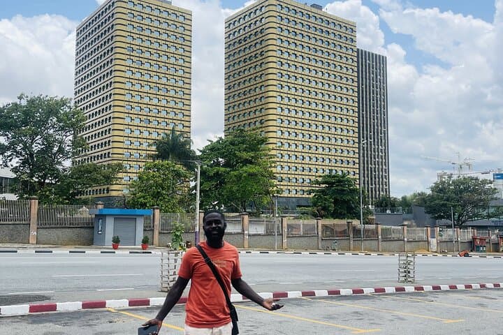 Abidjan City Tour: Cathedral, Mosque, Markets & Plateau Highlights photo 3