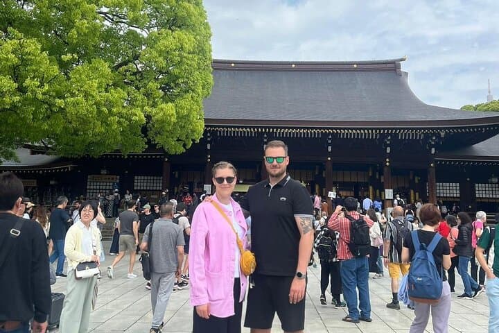 Tokyo Private Walking Tour with Local Guide — Customizable 2–6 Hour Experience