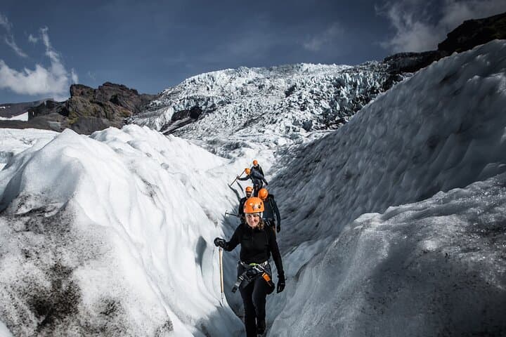 Skaftafell Glacier Hike: 4-Hour Small-Group Falljokull Icefall Adventure photo 4