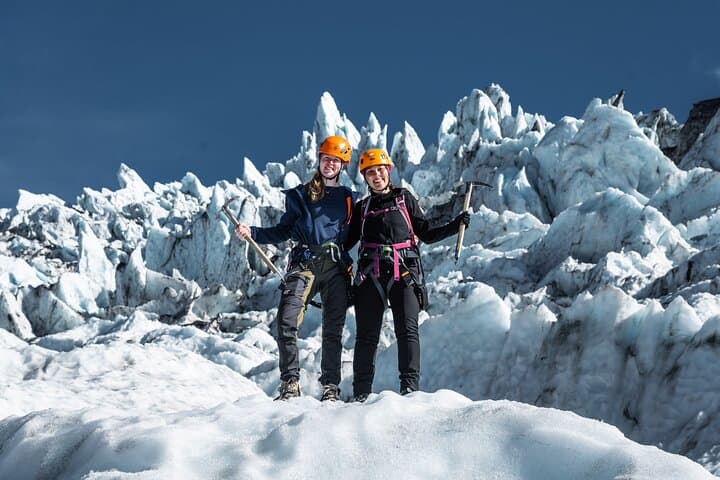Skaftafell Glacier Hike: 4-Hour Small-Group Falljokull Icefall Adventure photo 2