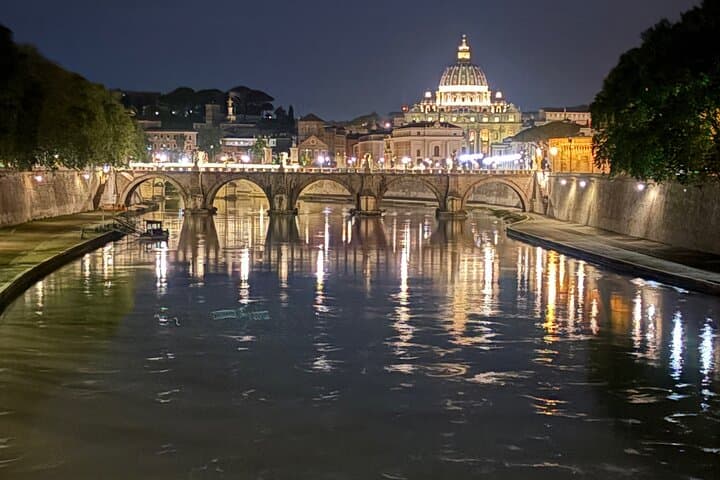 Private Night Golf Cart Tour in Rome: Illuminated Monuments & Trastevere After Dark photo 6