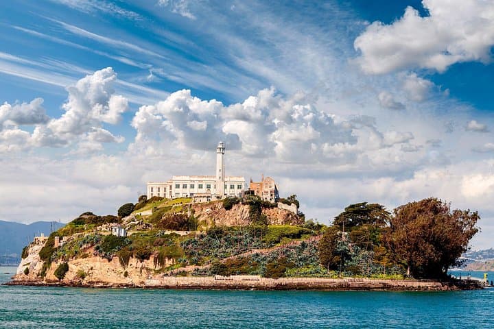 San Francisco Alcatraz Ferry & 2-Day Hop-On Hop-Off Bus Tour Guide photo 3