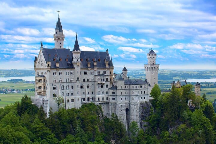 Neuschwanstein & Linderhof Day Tour from Munich — Castles, Oberammergau & Alpine Views photo 2