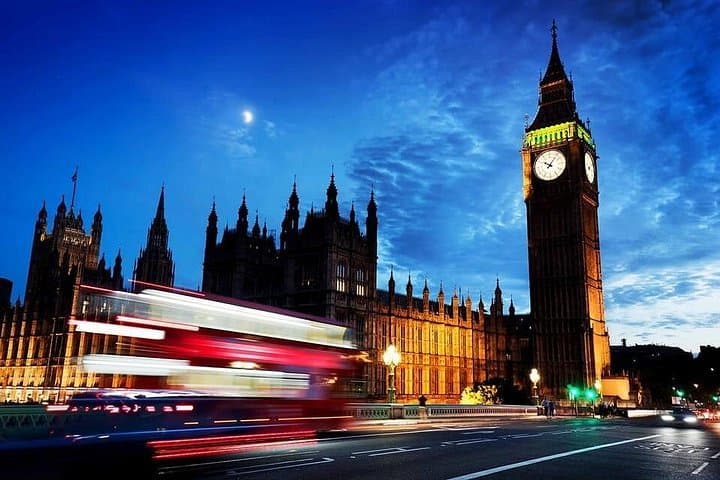 Night Photography Tour London: Capture the Thames, Tower Bridge & City Lights photo 3