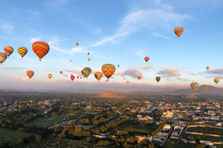 Sunrise Hot Air Balloon Over Teotihuacan — 2-Day Tour from Mexico City