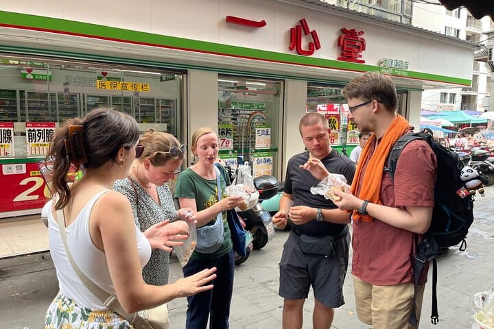Yangshuo Hans Street Food Tour: Evening Eats in the Old District photo 3