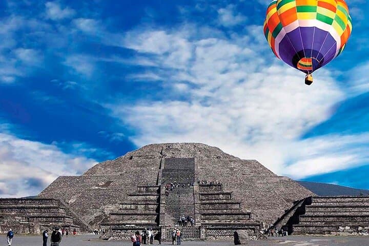 Sunrise Hot Air Balloon Over Teotihuacan — 2-Day Tour from Mexico City photo 4