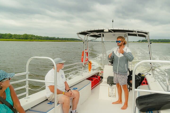 90-Minute Hilton Head Dolphin Cruise: Broad Creek to Calibogue Sound photo 2