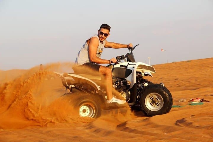 Morning Desert Safari Dubai: Red Dunes, Dune Bashing & Sandboarding photo 4