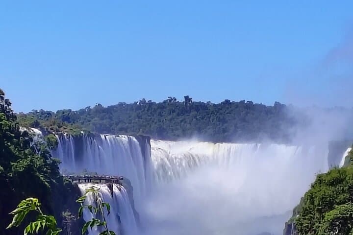 Iguazu Falls Full-Day Cross-Border Tour from Foz do Iguaçu photo 4