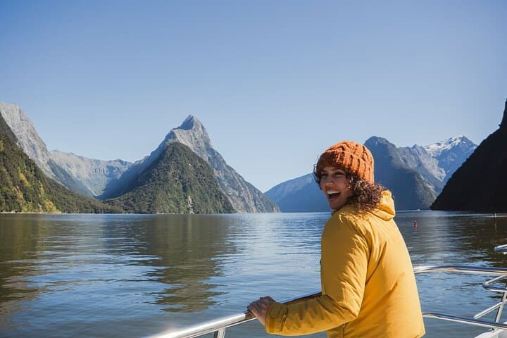 Milford Sound Full-Day Tour & Two-Hour Nature Cruise from Te Anau