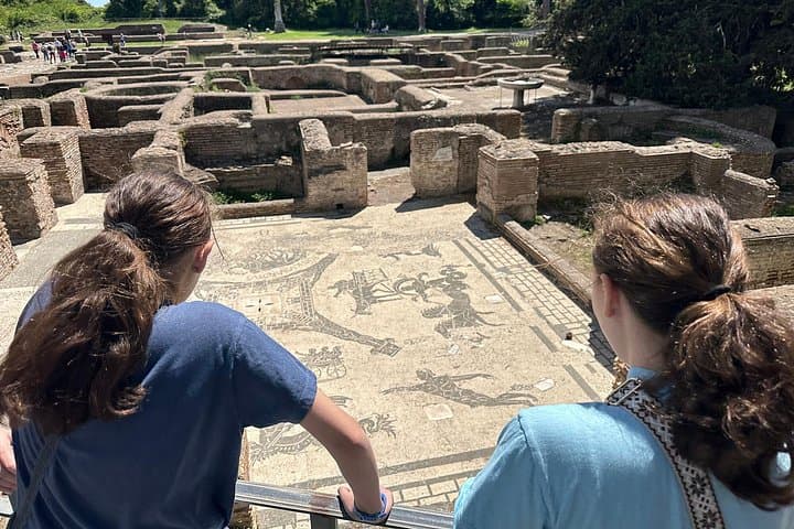 Ancient Ostia Guided Tour for Kids: Family-Friendly Archaeology Near Rome photo 4