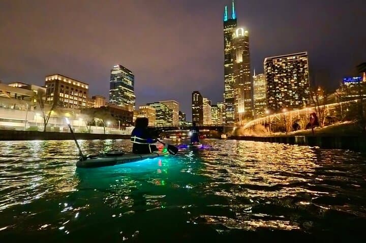 Glow and Glide: Motorized LED Paddleboard Sunset Tours on the Chicago River photo 2