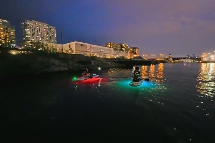 Glow and Glide: Motorized LED Paddleboard Sunset Tours on the Chicago River photo 3