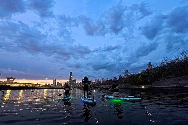 Glow and Glide: Motorized LED Paddleboard Sunset Tours on the Chicago River photo 4