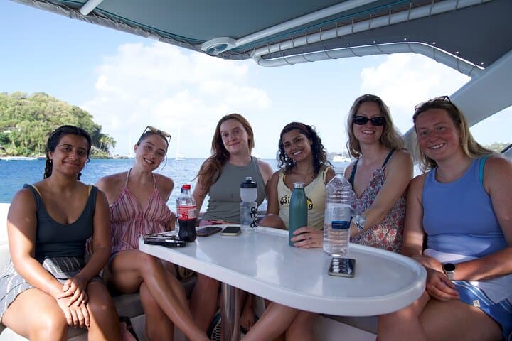 Tobago Cays Turtle Snorkel: Day Cruise to Canouan, Mayreau & Salt Whistle Bay photo 4