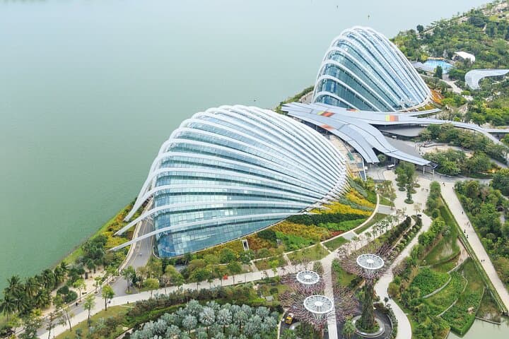 inside-singapores-cloud-forest-and-flower-dome-gardens-by-the-bay-pass