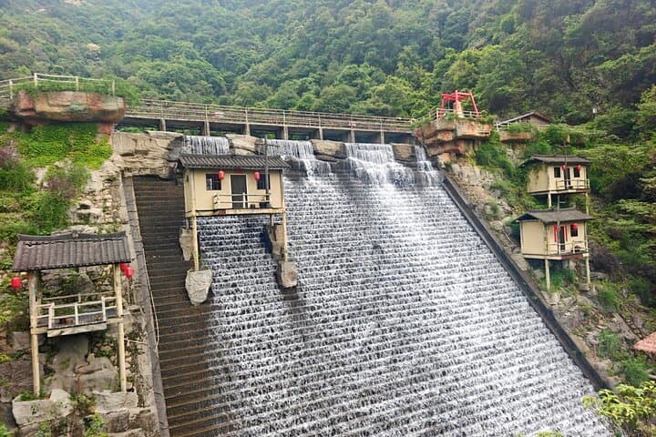 Day Trip to Mount Yunmen: Glass Bridge & Cable Car from Guangzhou photo 3