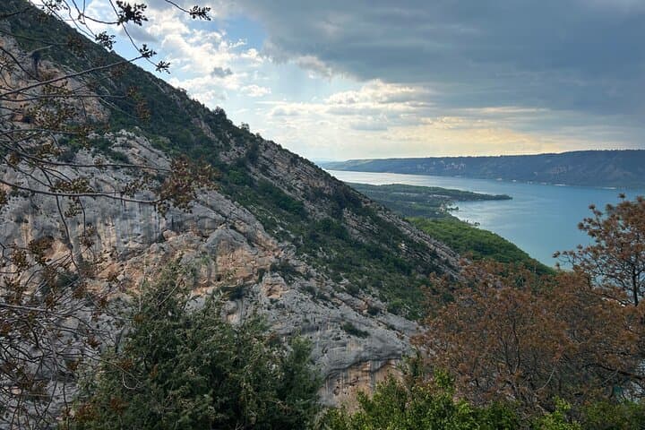 Gorge du Verdon Day Trip from Nice: Moustiers, Lac de Sainte-Croix & Electric Boat photo 6