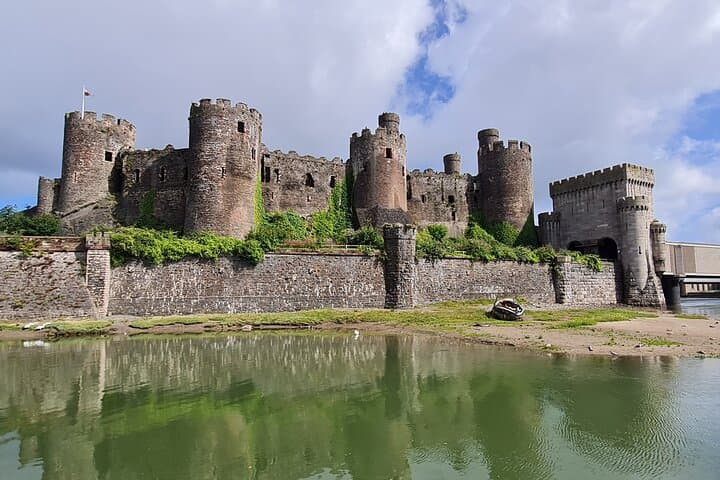 Conwy Castle & Walled Town Guided Walking Tour: Explore Medieval Wales photo 2
