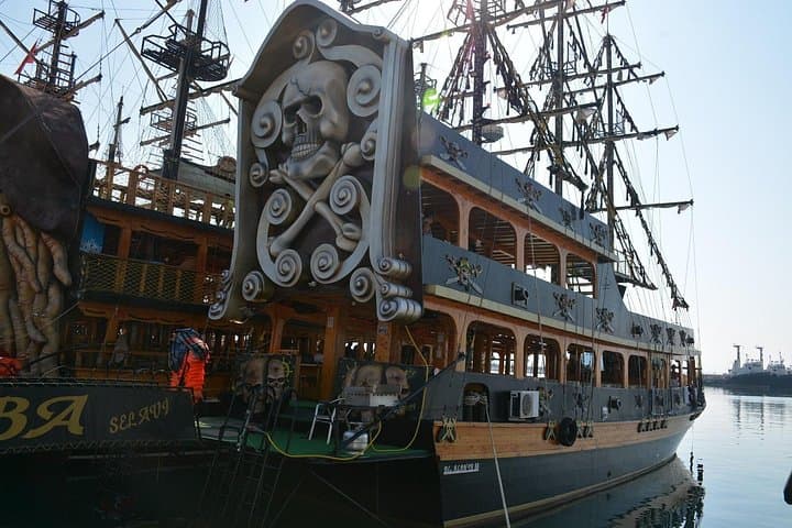 Pirate Boat Tour Alanya: Caves, Cleopatra Beach & Foam Party photo 1