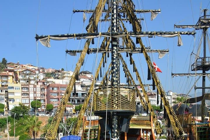 Pirate Boat Tour Alanya: Caves, Cleopatra Beach & Foam Party photo 2