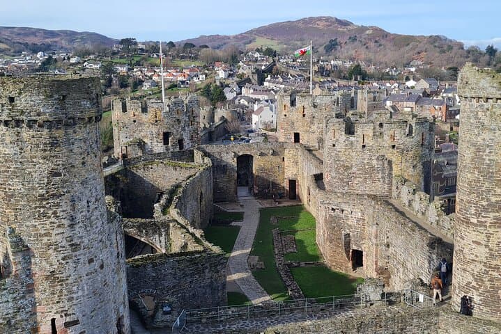 Conwy Castle & Walled Town Guided Walking Tour: Explore Medieval Wales photo 3