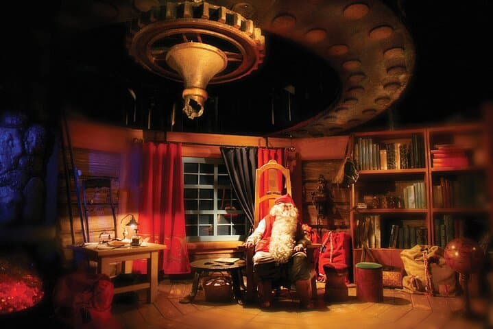 Santa’s Secrets: Guided Santa’s Village & Arctic Circle Day Tour in Rovaniemi